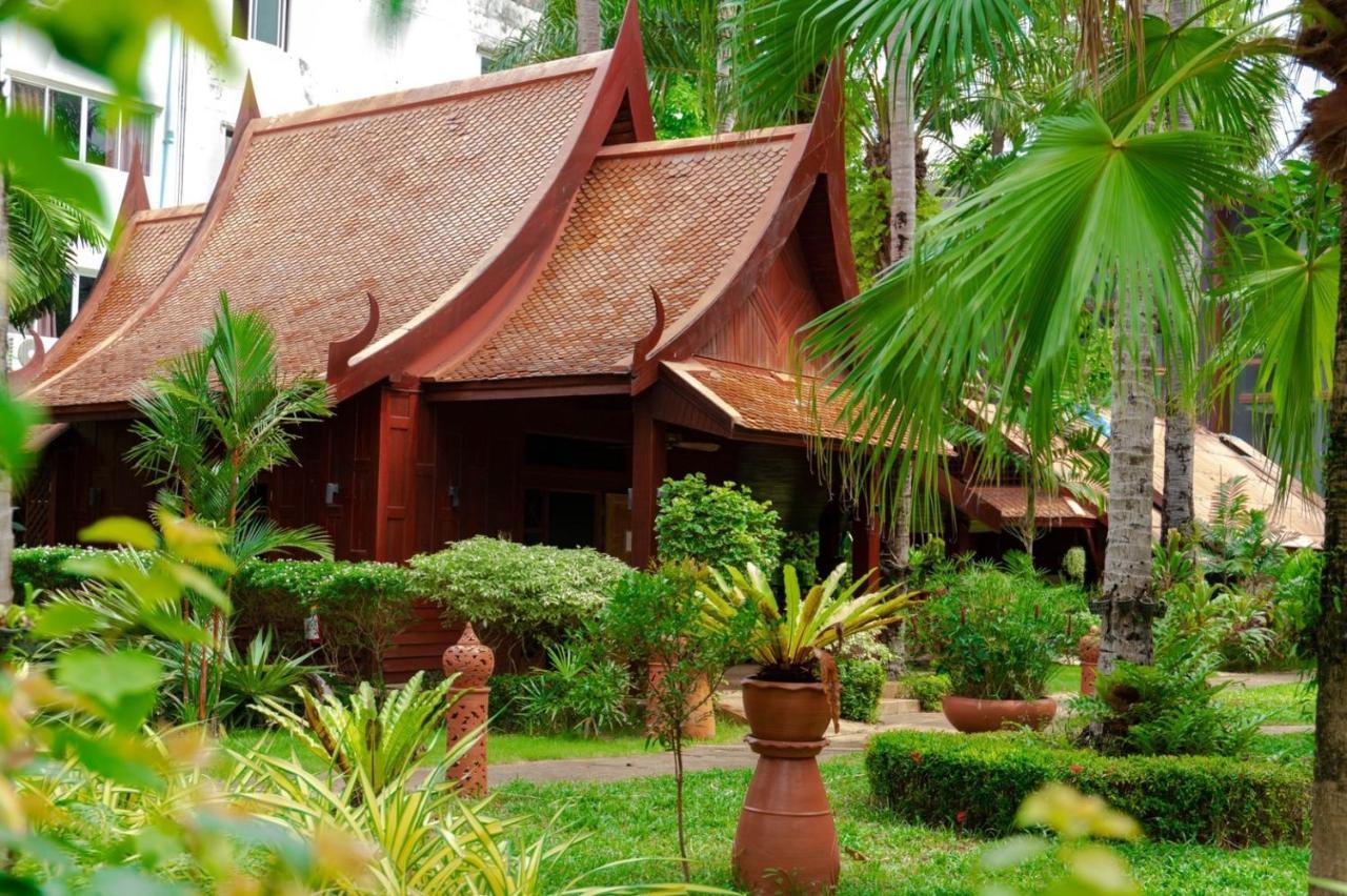 Royal Phawadee Village Patong - 2 Minutes Walk To The Beach Exterior photo