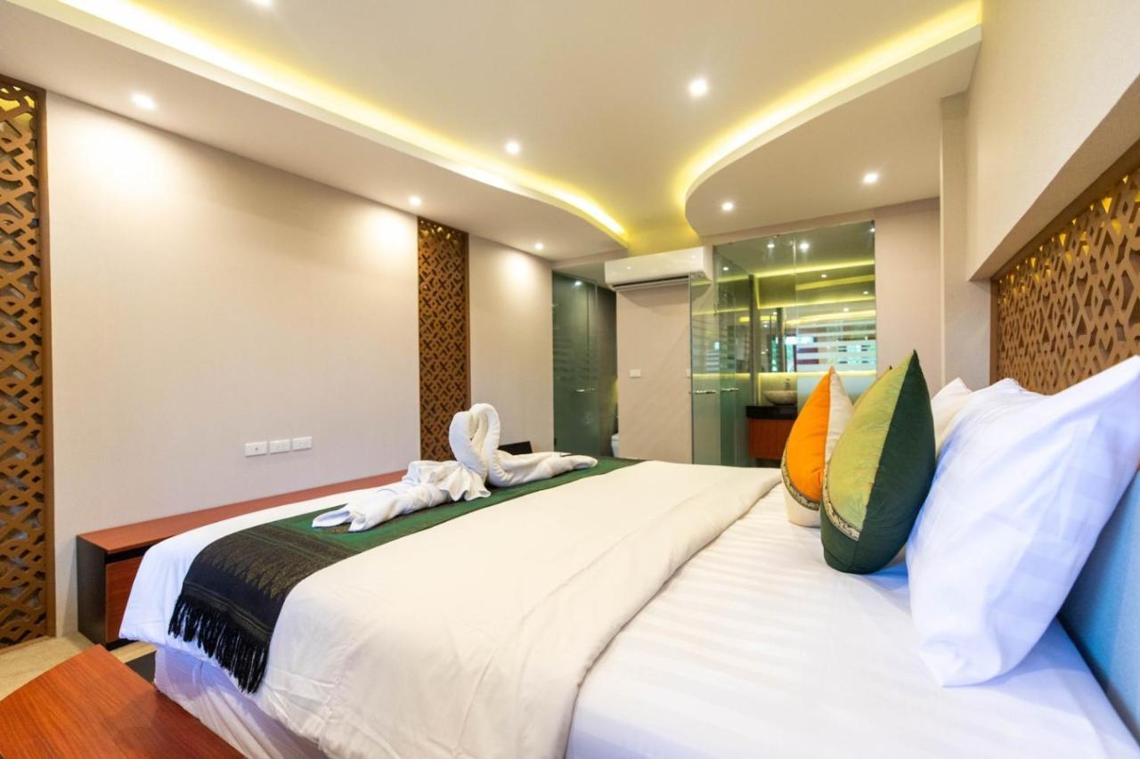 Royal Phawadee Village Patong - 2 Minutes Walk To The Beach Exterior photo