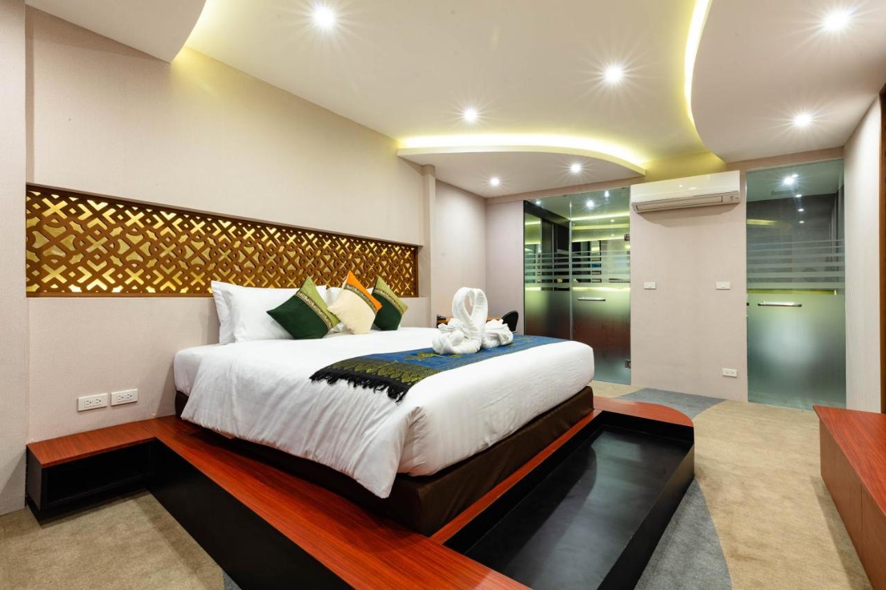 Royal Phawadee Village Patong - 2 Minutes Walk To The Beach Exterior photo