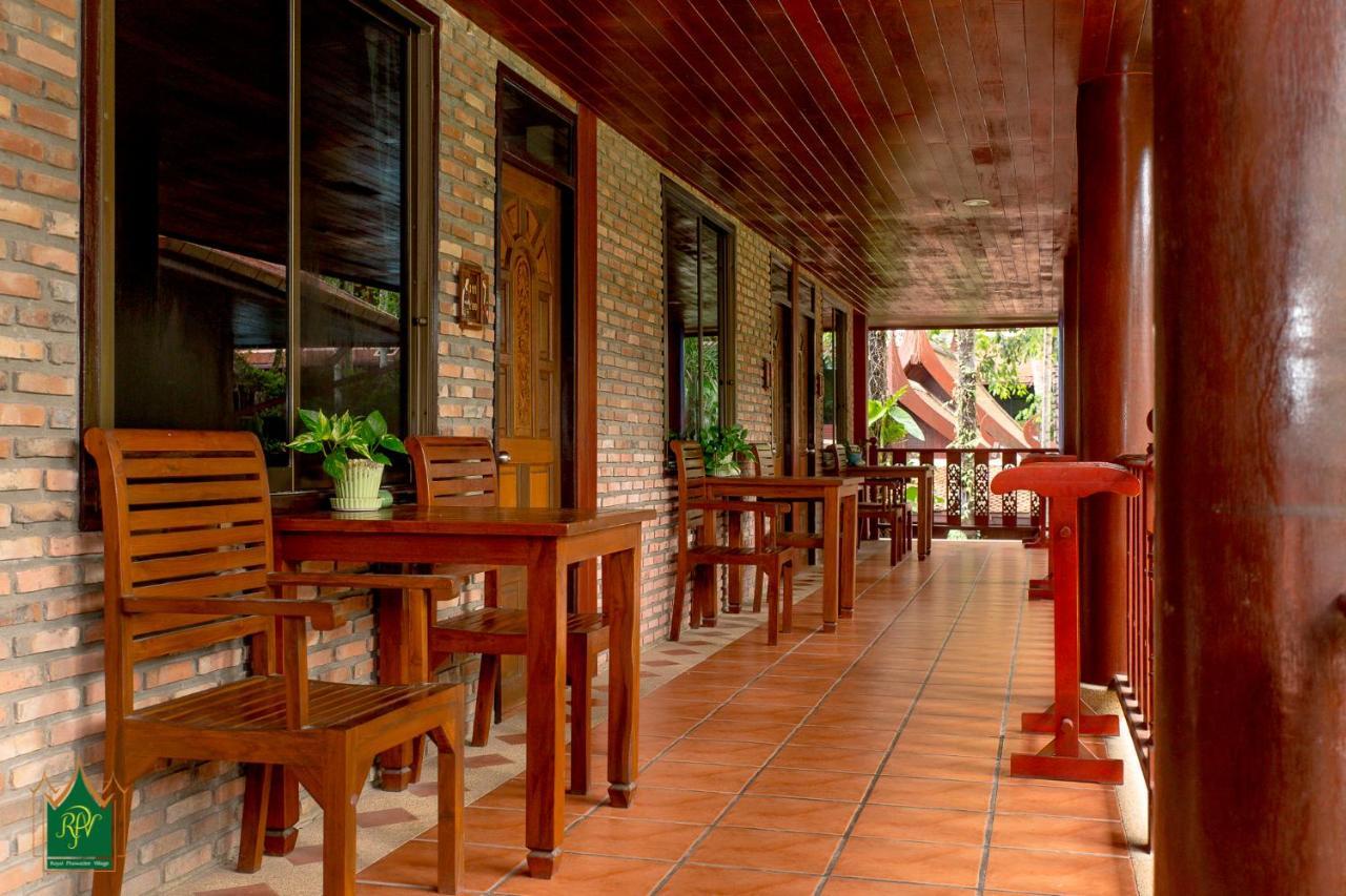 Royal Phawadee Village Patong - 2 Minutes Walk To The Beach Exterior photo