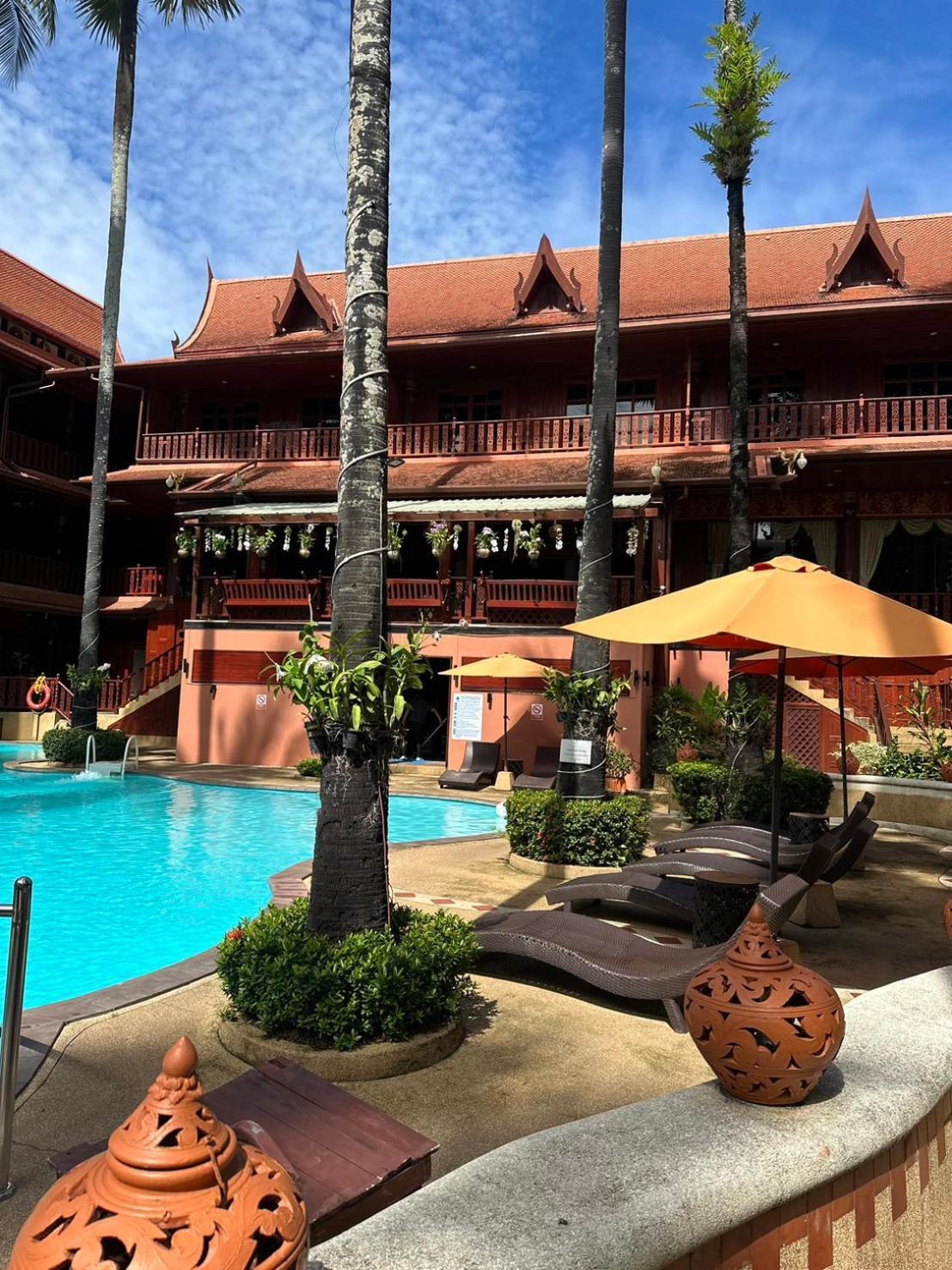 Royal Phawadee Village Patong - 2 Minutes Walk To The Beach Exterior photo