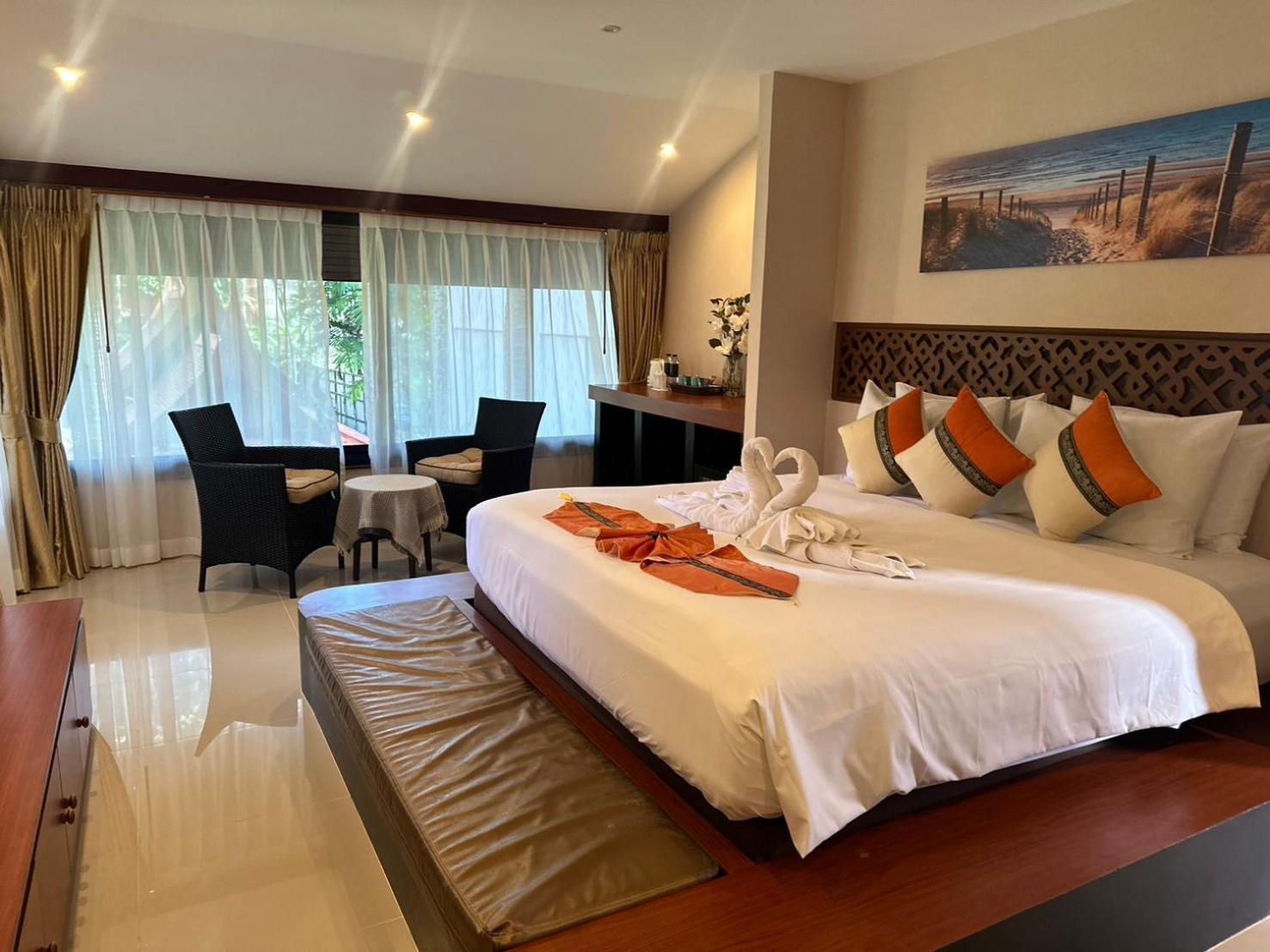 Royal Phawadee Village Patong - 2 Minutes Walk To The Beach Exterior photo