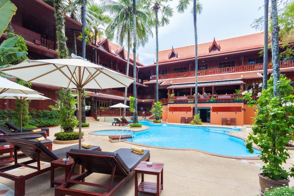 Royal Phawadee Village Patong - 2 Minutes Walk To The Beach Exterior photo